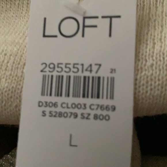 NWT LOFT Women’s Loft Sweater with a little bit of gold shimmer. SZ L - Picture 4 of 4